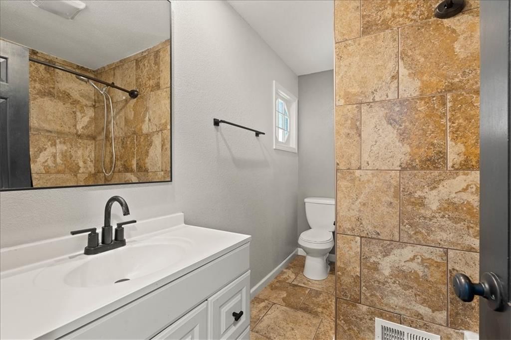 7235 Wallace Avenue — photo 17