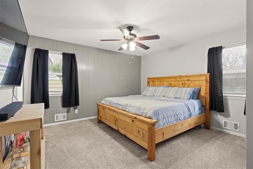7235 Wallace Avenue — photo 19