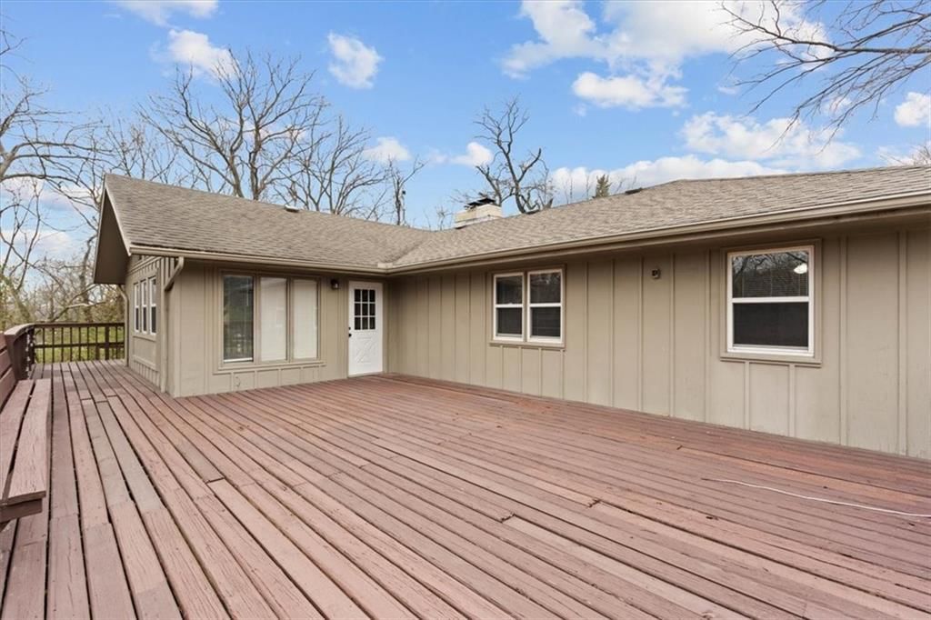 7235 Wallace Avenue — photo 38