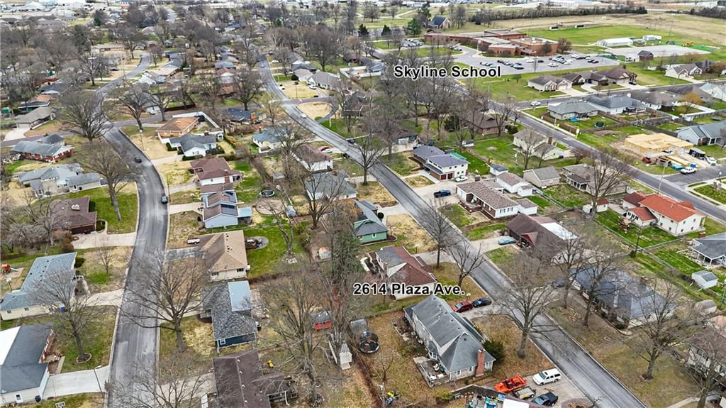 2614 Plaza Avenue — photo 3