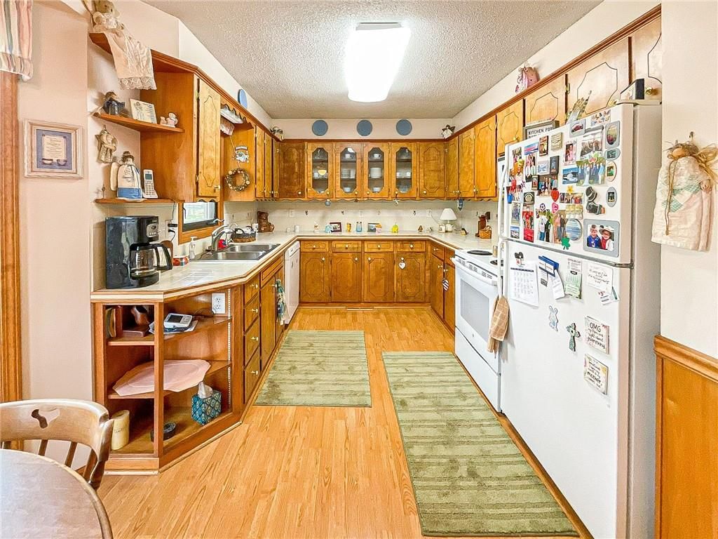 2614 Plaza Avenue — photo 14