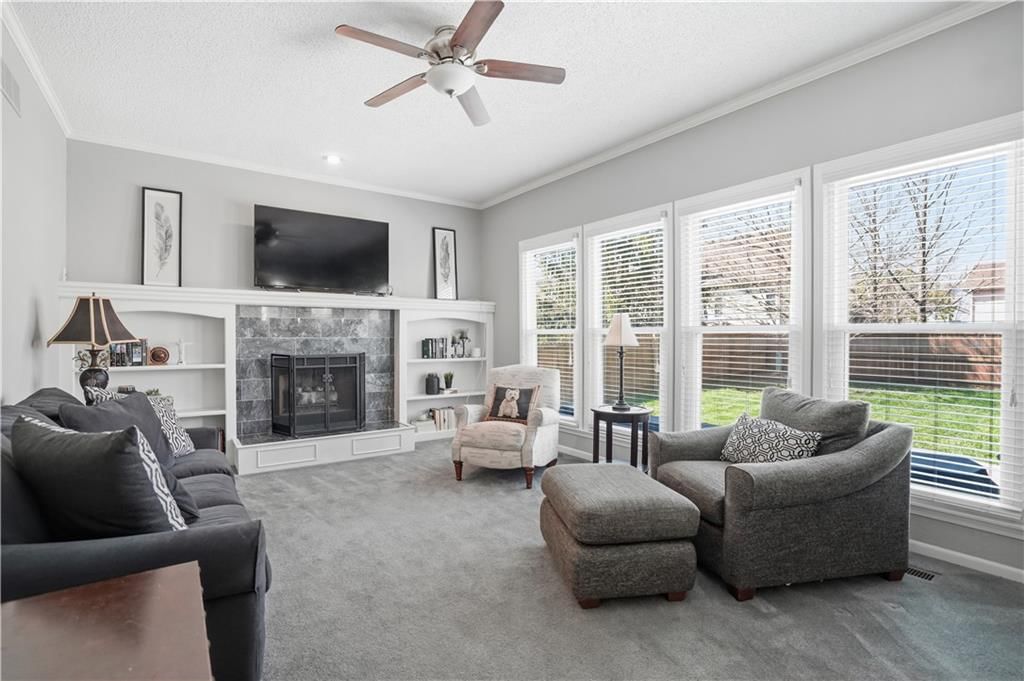15204 OUTLOOK Street — photo 4