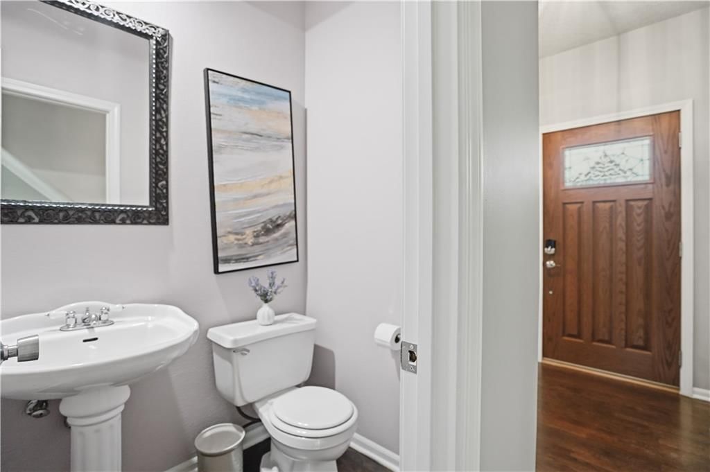 15204 OUTLOOK Street — photo 13