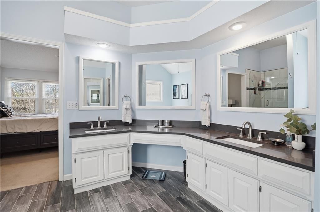 15204 OUTLOOK Street — photo 24
