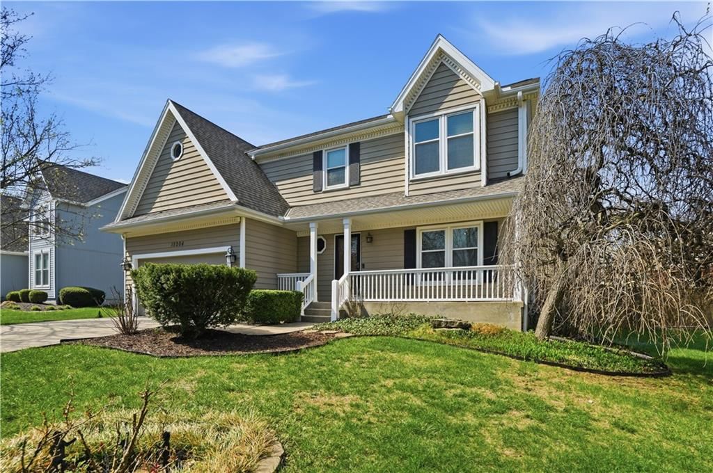 15204 OUTLOOK Street — photo 40