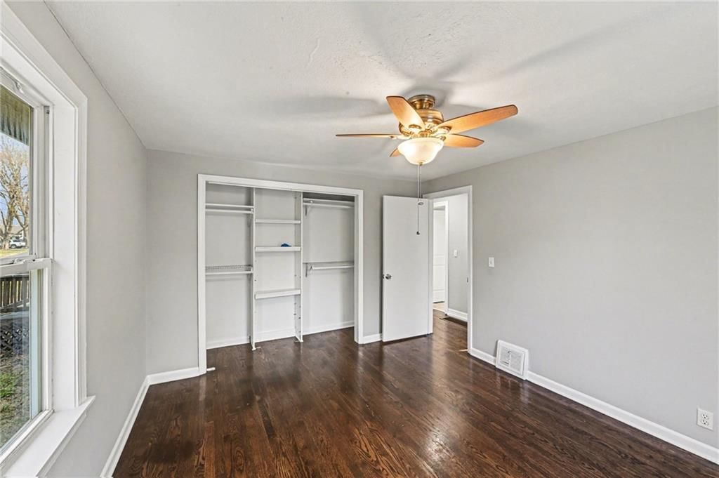5715 Cedar Avenue — photo 2
