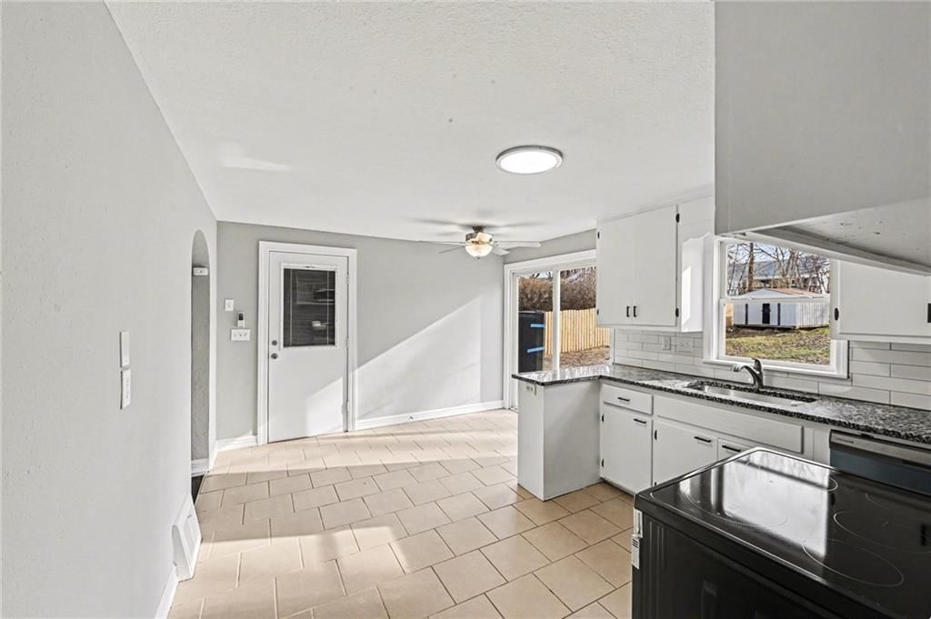 5715 Cedar Avenue — photo 9