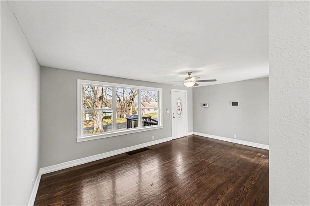 5715 Cedar Avenue — photo 13
