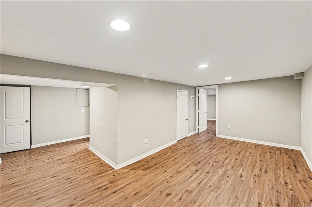5715 Cedar Avenue — photo 16