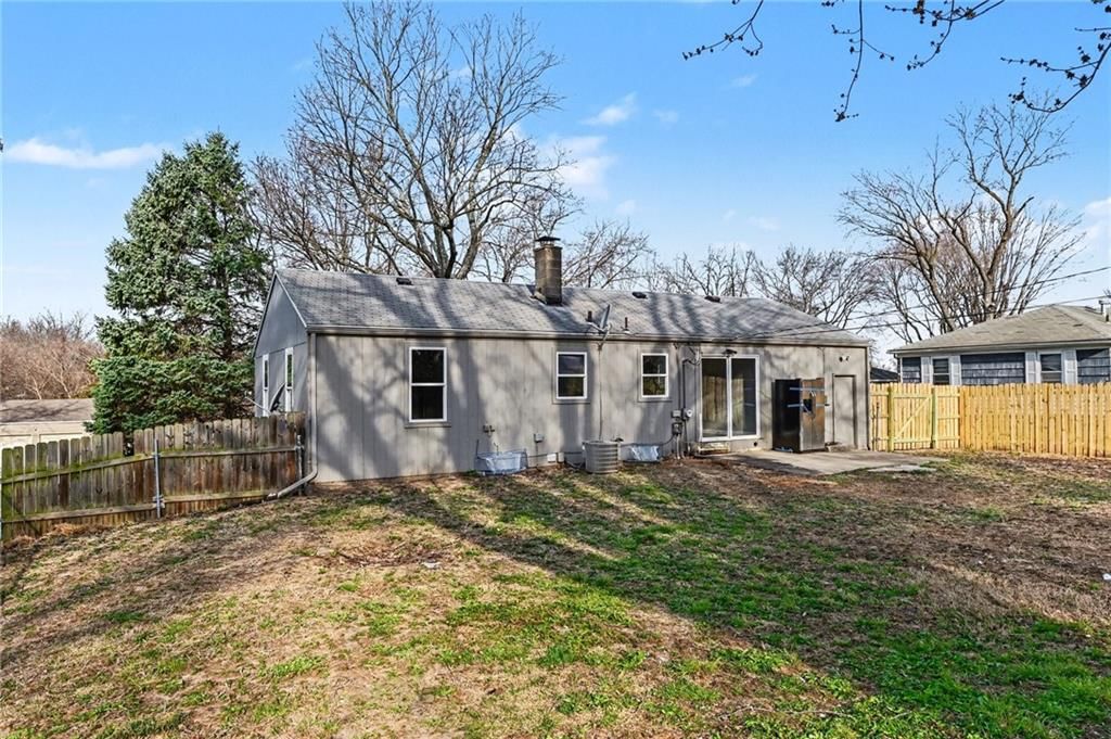 5715 Cedar Avenue — photo 23