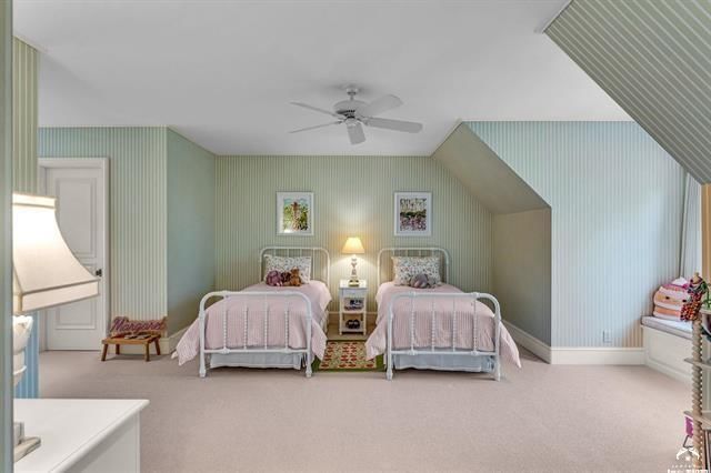 208 Fall Creek Drive — photo 31