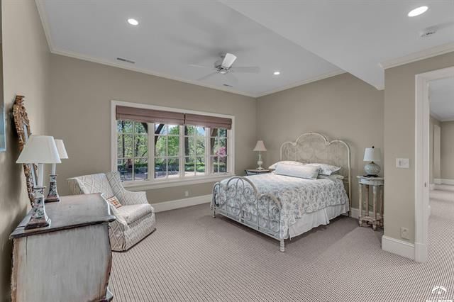 208 Fall Creek Drive — photo 44