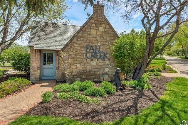 208 Fall Creek Drive — photo 66