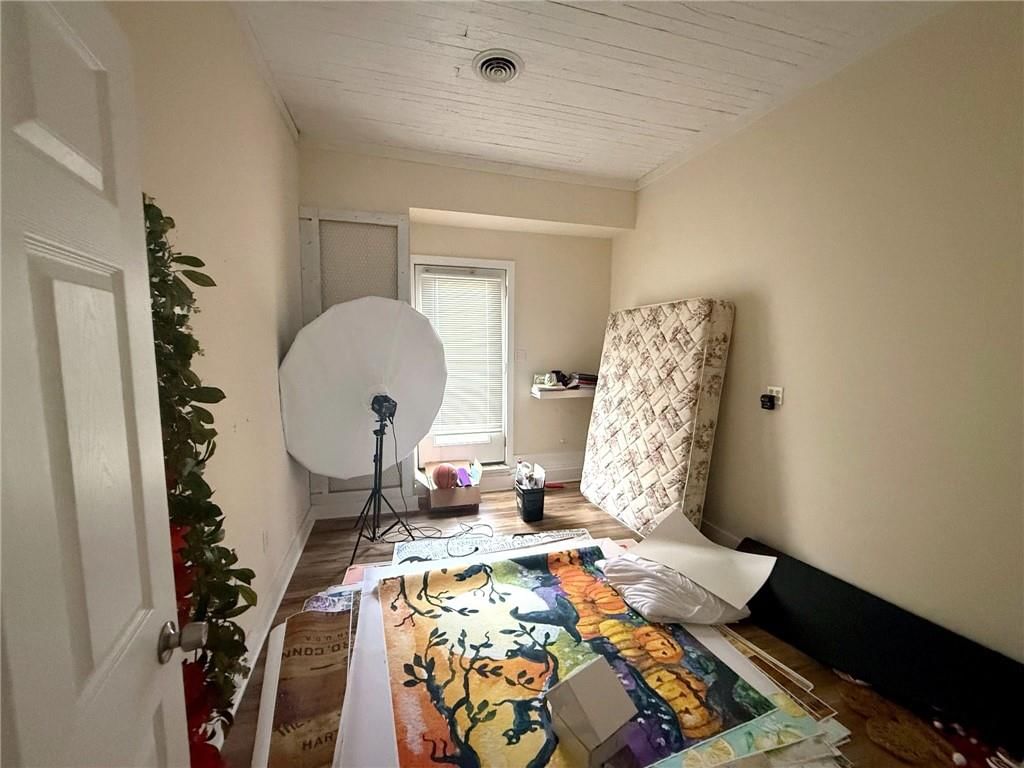 206 S 12th Street — photo 10