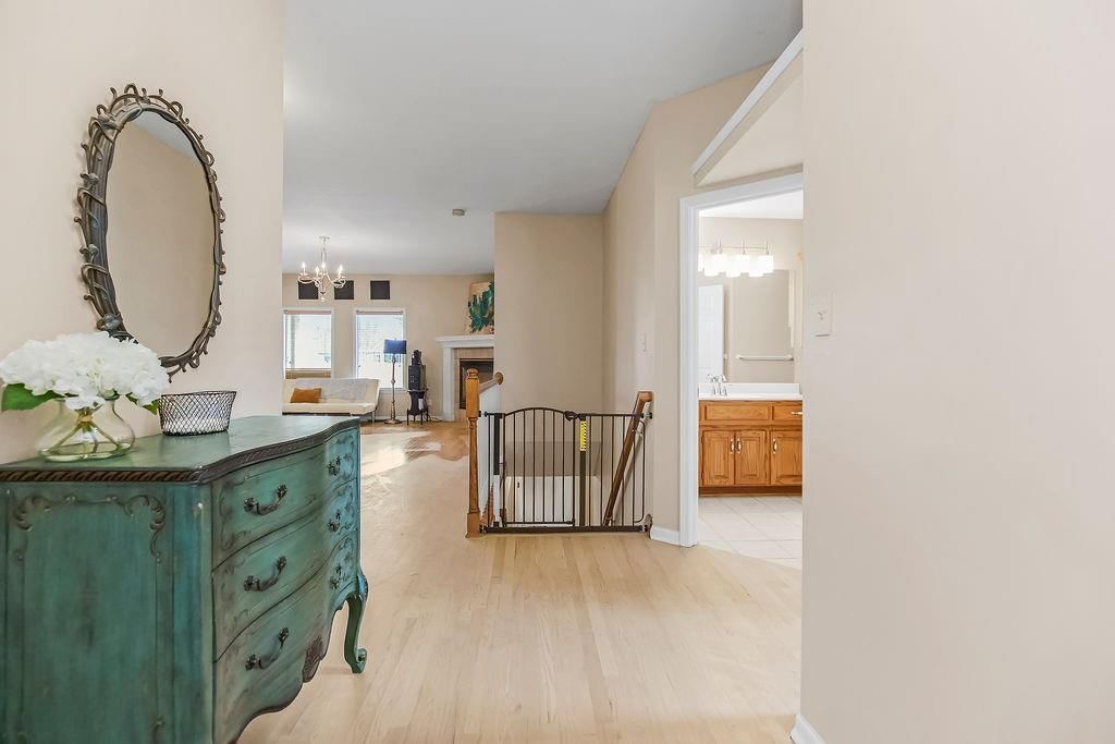 605 NW Silverstone Circle — photo 5