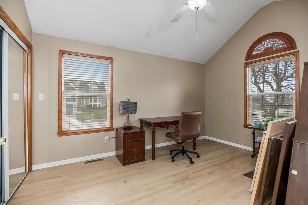 605 NW Silverstone Circle — photo 13