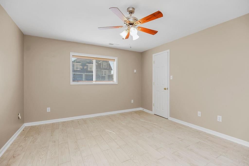 605 NW Silverstone Circle — photo 21