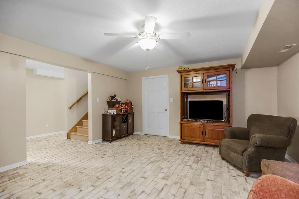 605 NW Silverstone Circle — photo 22