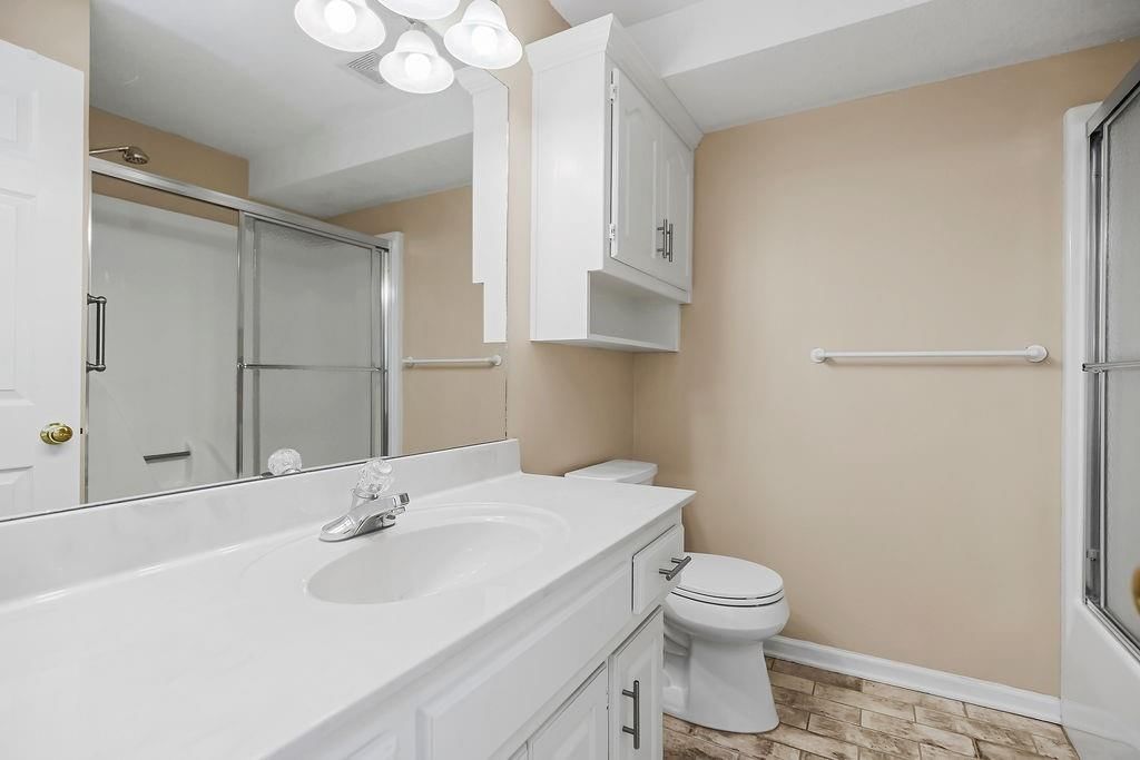 605 NW Silverstone Circle — photo 25