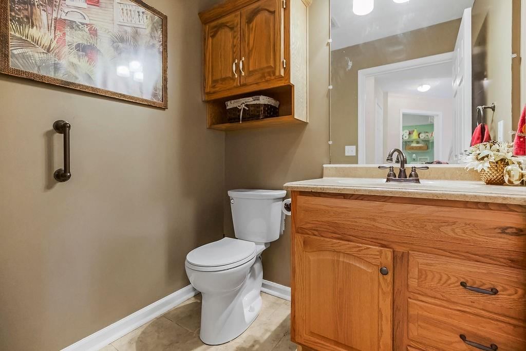 605 NW Silverstone Circle — photo 26
