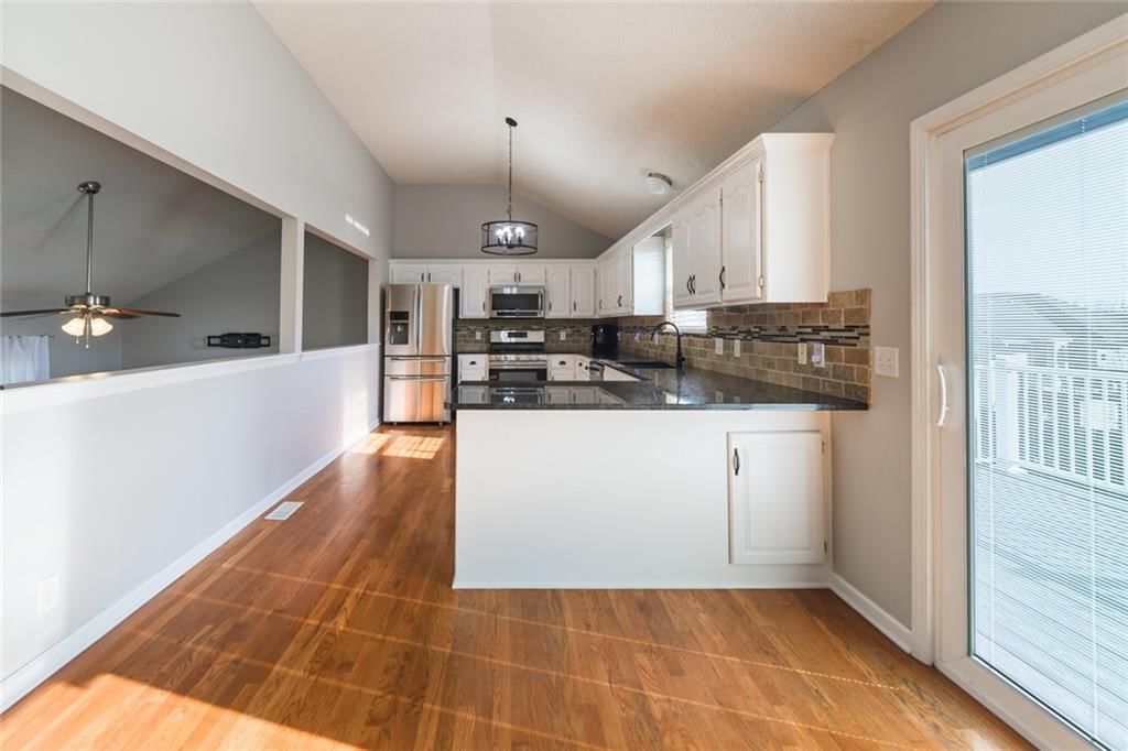 7419 N HICKORY Street — photo 6