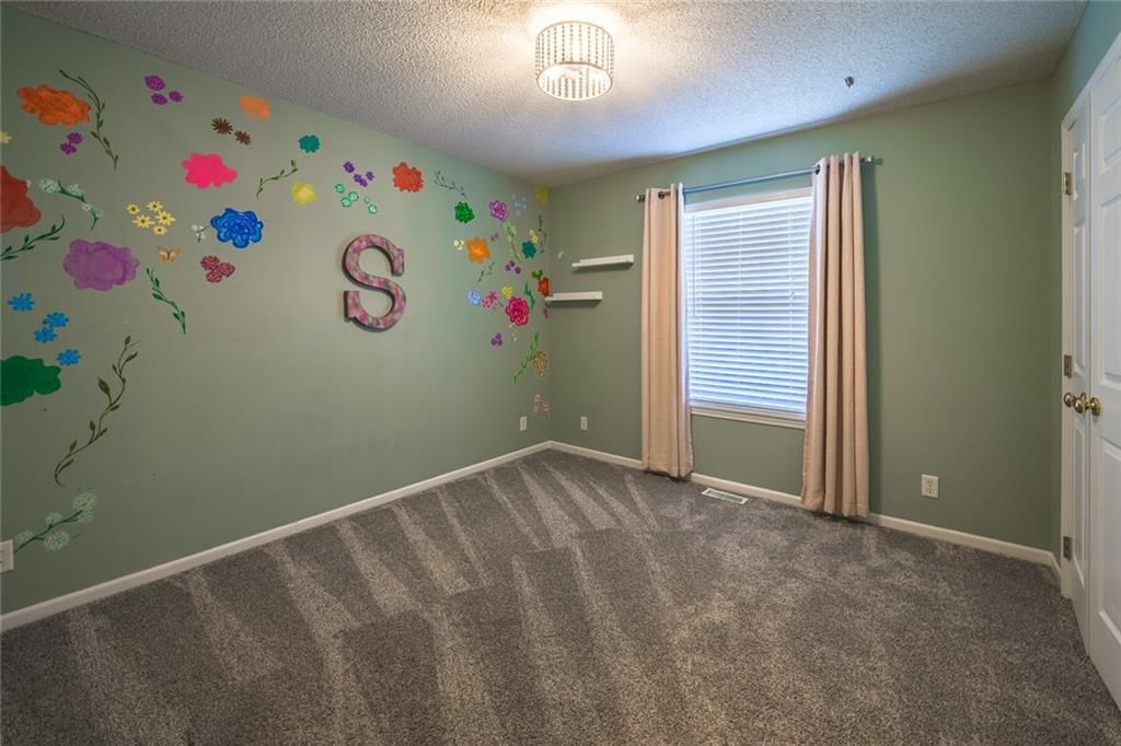 7419 N HICKORY Street — photo 9