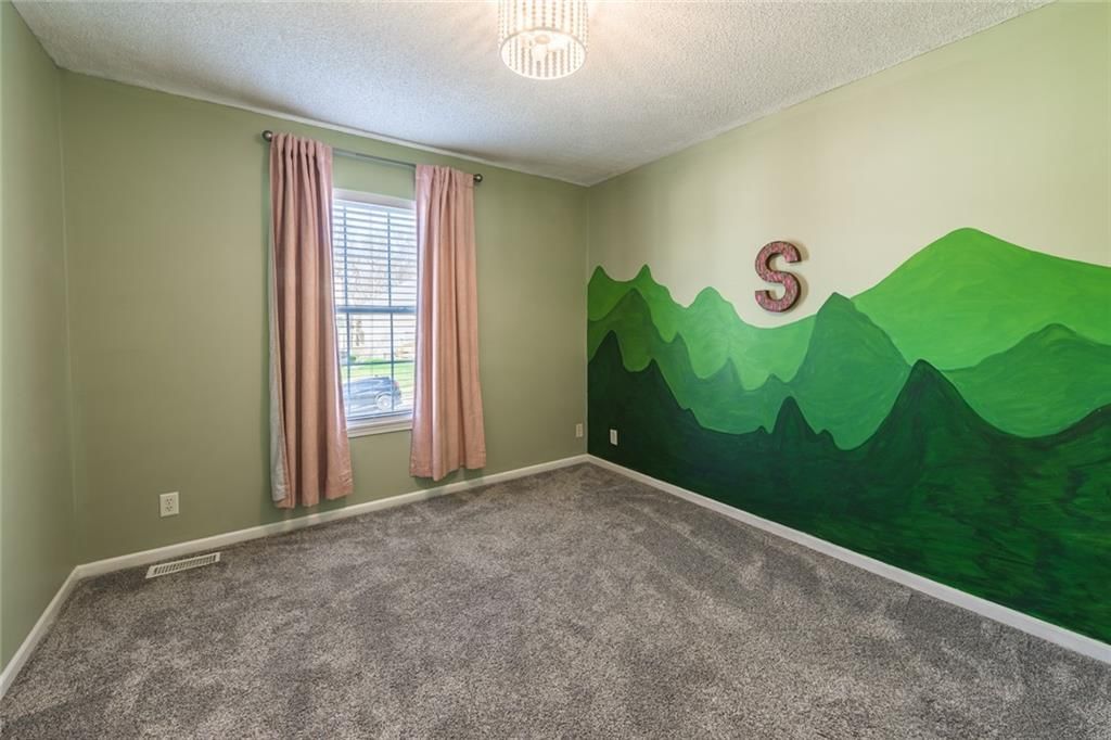7419 N HICKORY Street — photo 11