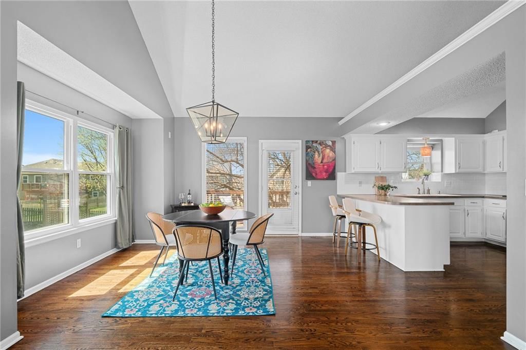 1116 NE WOODBURY Court — photo 11