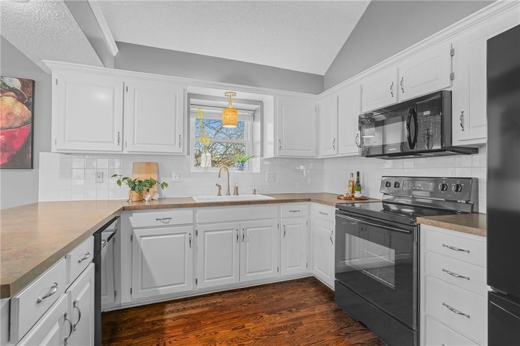 1116 NE WOODBURY Court — photo 15