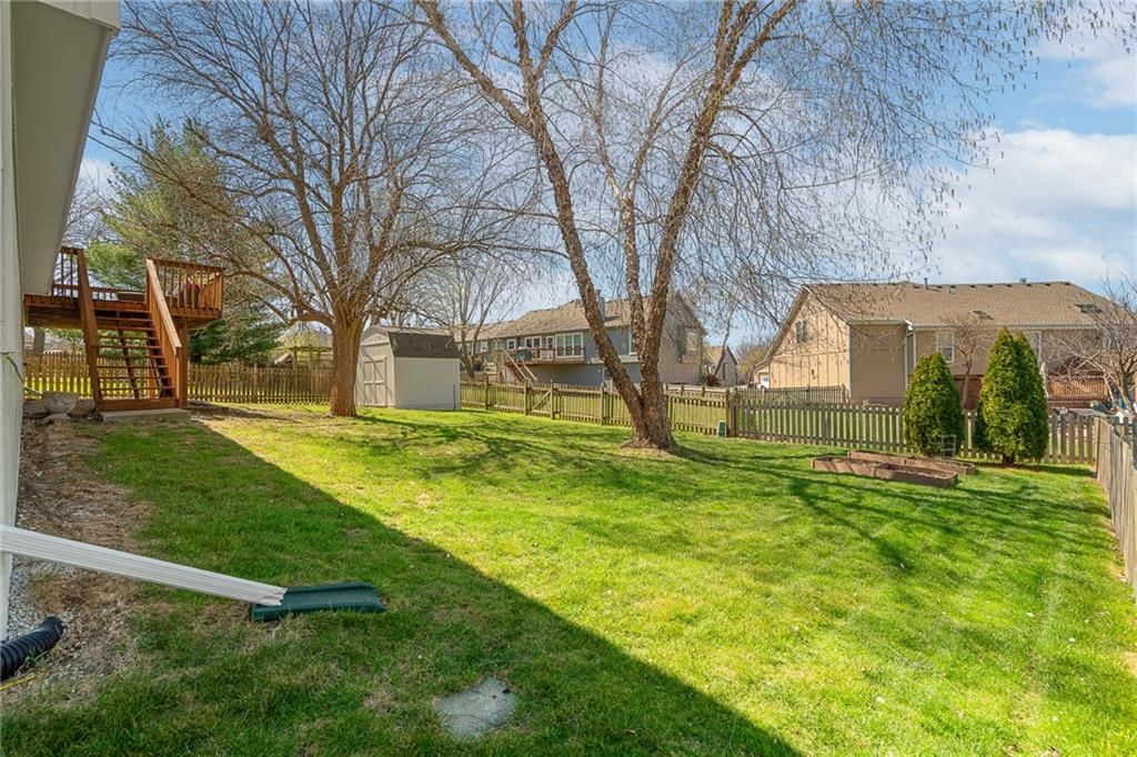 1116 NE WOODBURY Court — photo 38