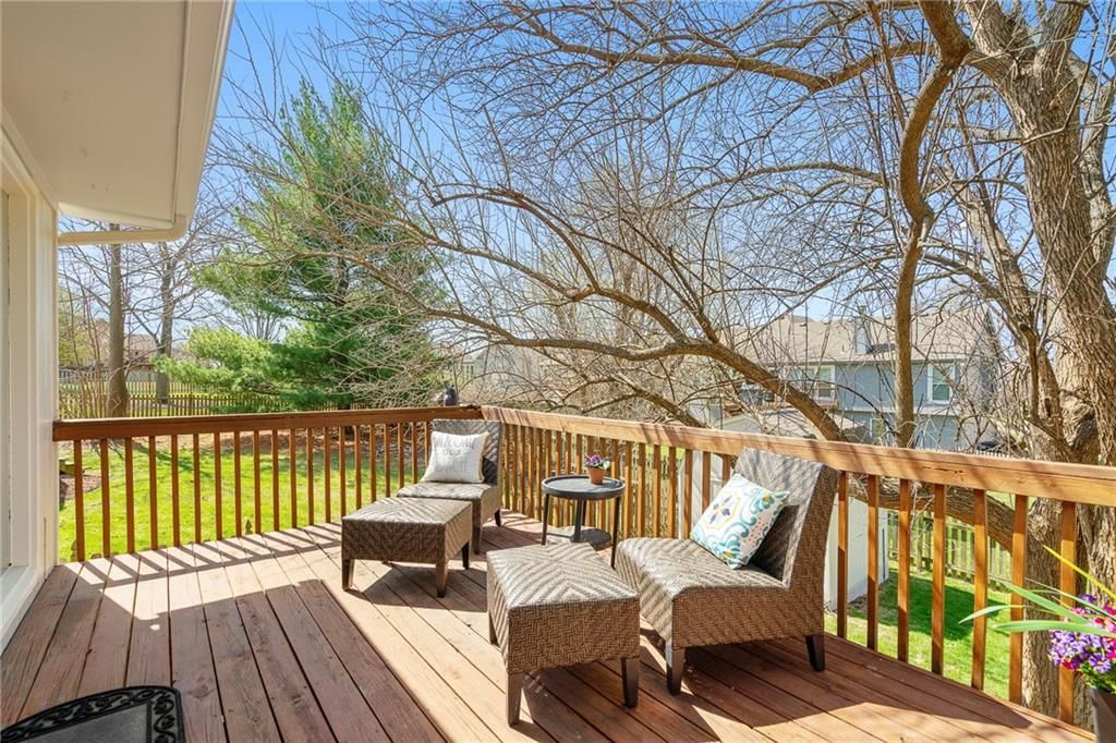 1116 NE WOODBURY Court — photo 39
