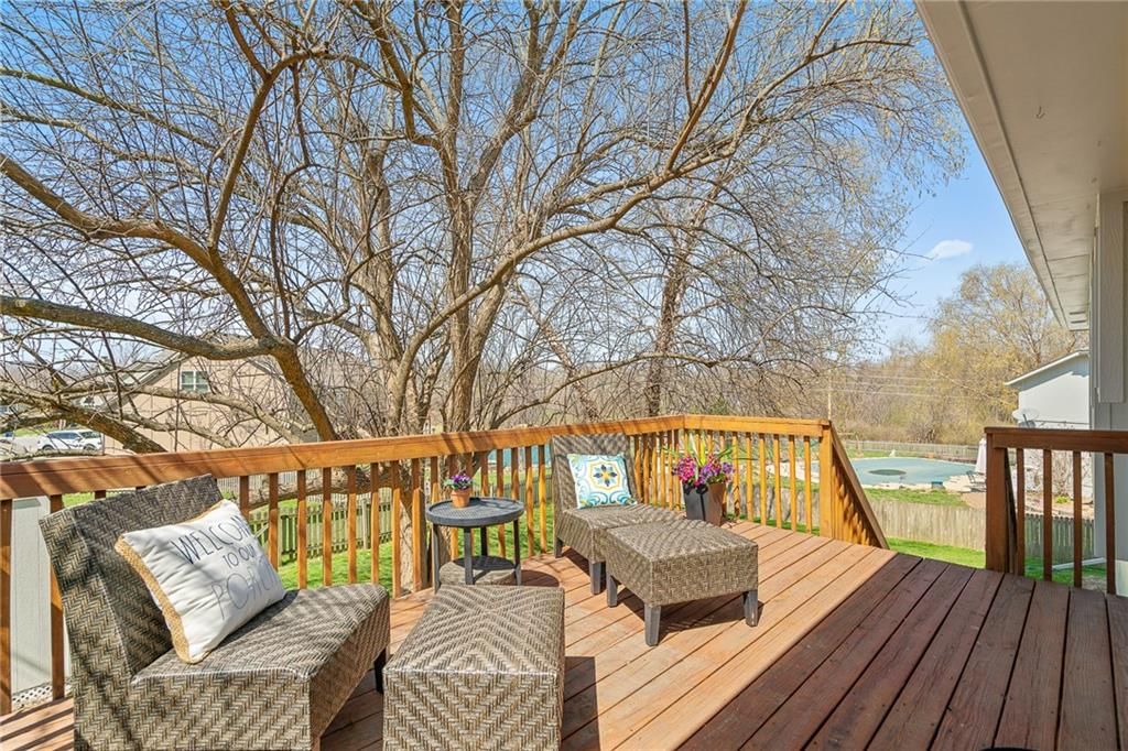 1116 NE WOODBURY Court — photo 40