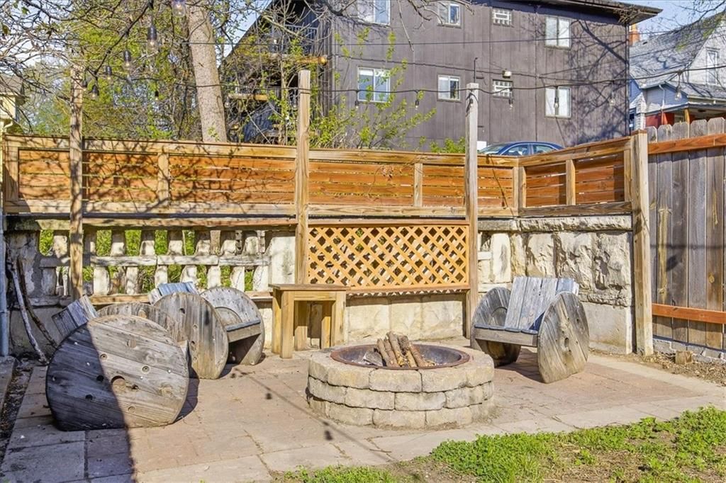 4142 Locust Street — photo 26