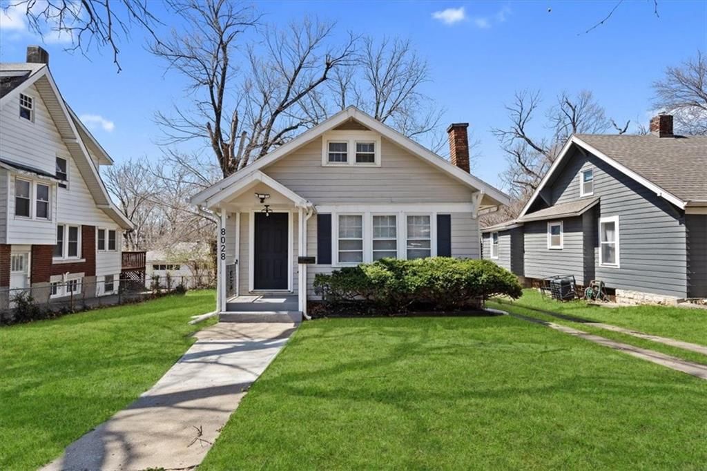 8028 Flora Avenue, Kansas City, MO