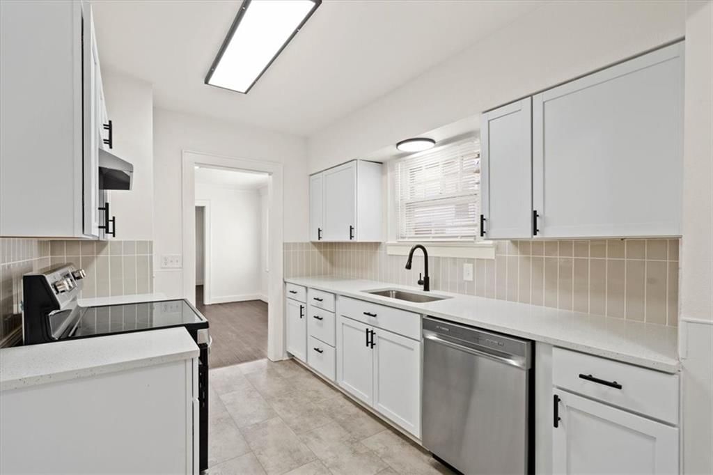 8028 Flora Avenue — photo 12