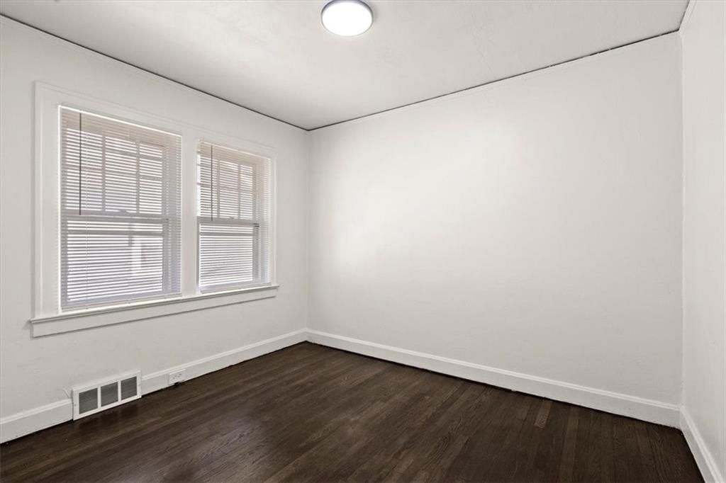 8028 Flora Avenue — photo 16