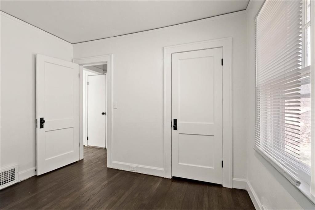 8028 Flora Avenue — photo 17