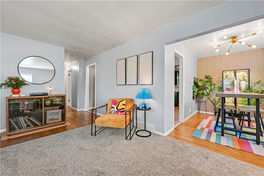 3537 N Walrond Avenue — photo 8