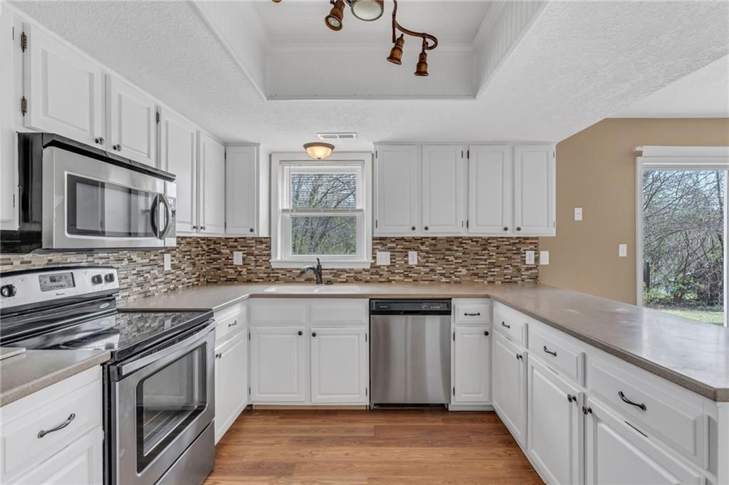 912 Chalk Hill Court — photo 28
