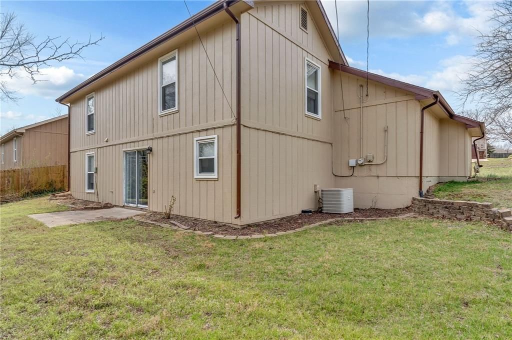 912 Chalk Hill Court — photo 35