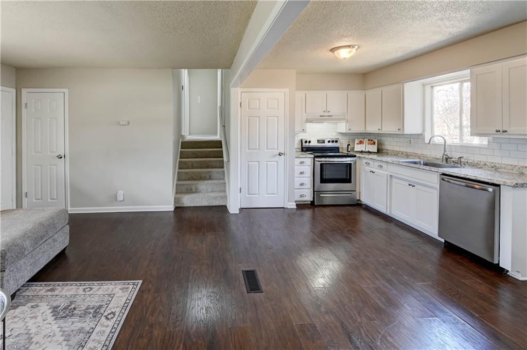 7423 Harris Avenue — photo 9