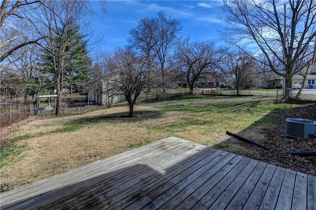 7423 Harris Avenue — photo 19
