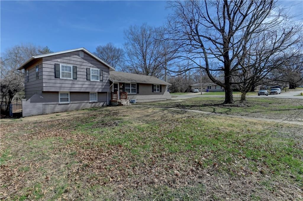 7423 Harris Avenue — photo 46