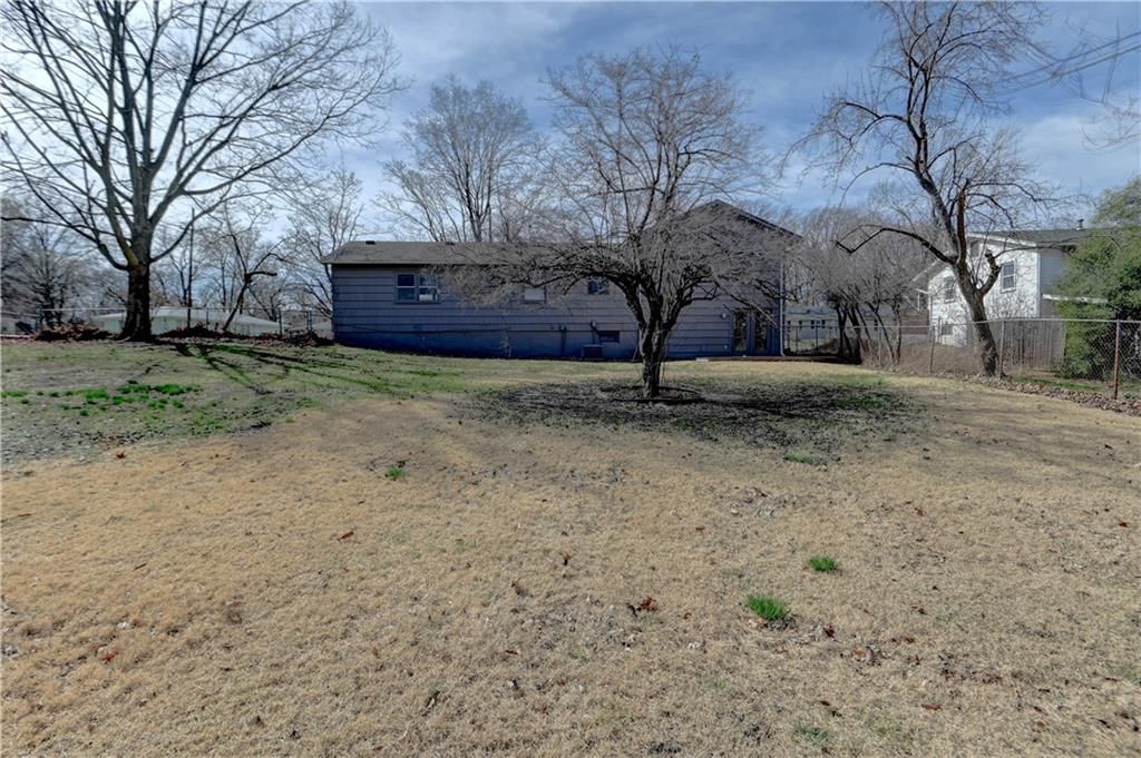 7423 Harris Avenue — photo 48