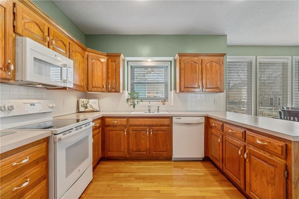 21610 W 49th Street — photo 13