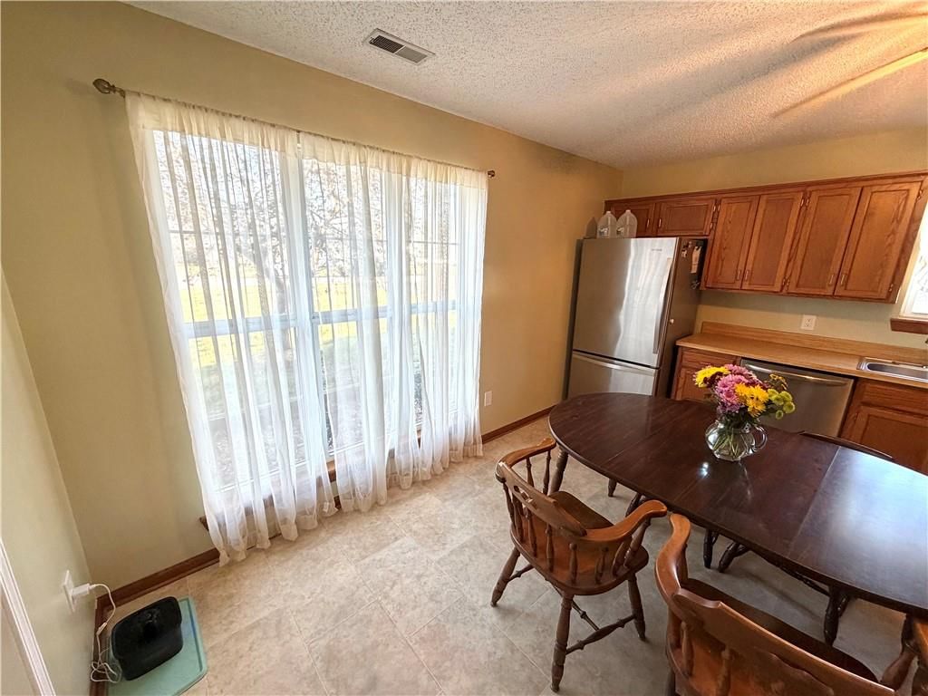 1004 Weschester Court — photo 7