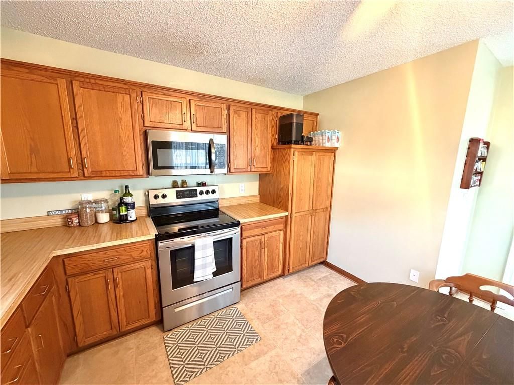 1004 Weschester Court — photo 9