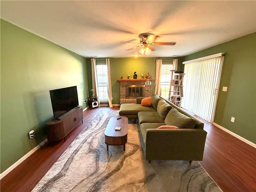 1004 Weschester Court — photo 17