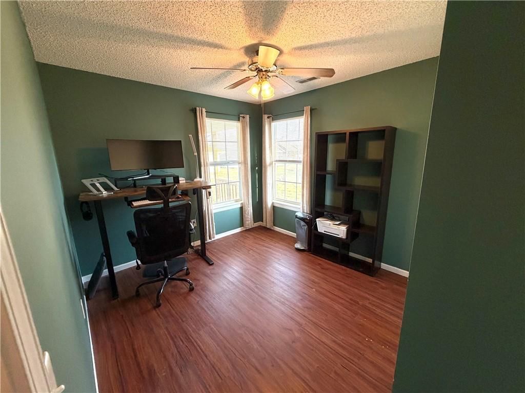 1004 Weschester Court — photo 24