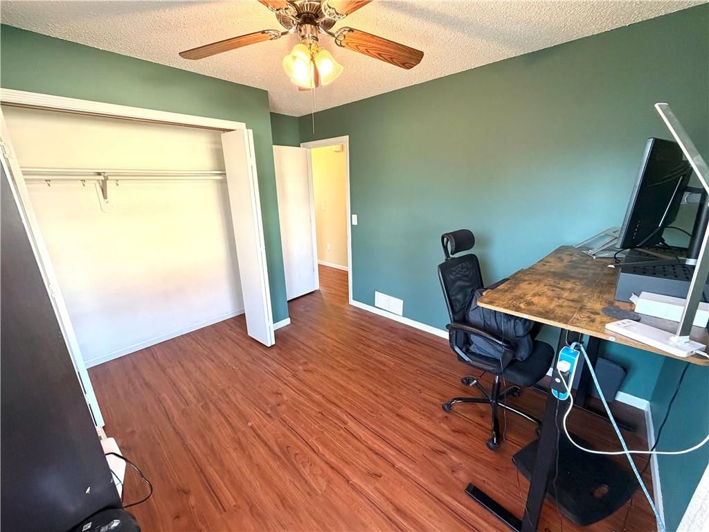 1004 Weschester Court — photo 27